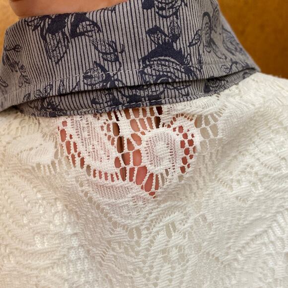 About A Girl Boho Crochet open back button up floral rose print L Pocket Western - Picture 4 of 12